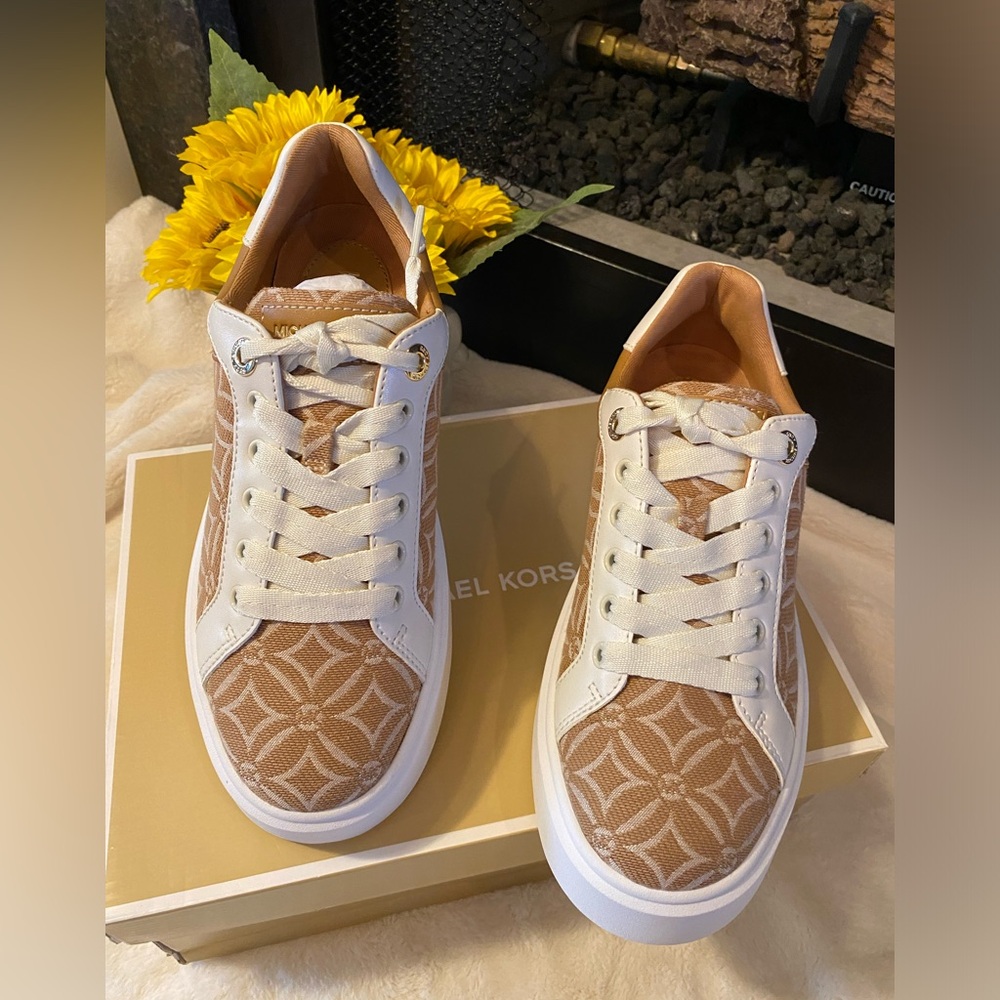 Michael Kors Romey Logo Jacquard Platform Sneakers 👟 - Picture 4 of 7